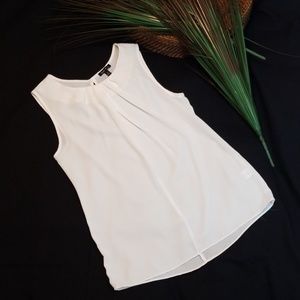 Women's sleeveless blouse